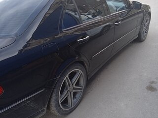 2008 Mercedes-Benz E-Класс 230 III (W211, S211) Рестайлинг, чёрный, 1150000 рублей, вид 2