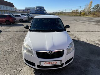 2009 Skoda Fabia II, белый, 650000 рублей, вид 2