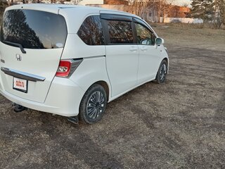 2016 Honda Freed I Рестайлинг 2, белый, 1500000 рублей, вид 2