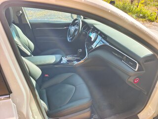 2020 Toyota Camry VIII (XV70), белый, 2500000 рублей, вид 3
