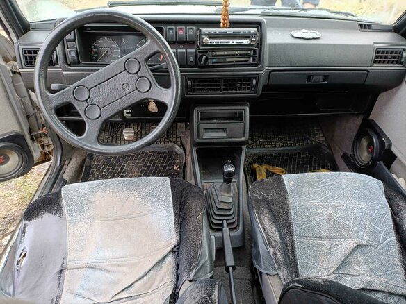 1987 Volkswagen Jetta II, серебристый, 80000 рублей - вид 16