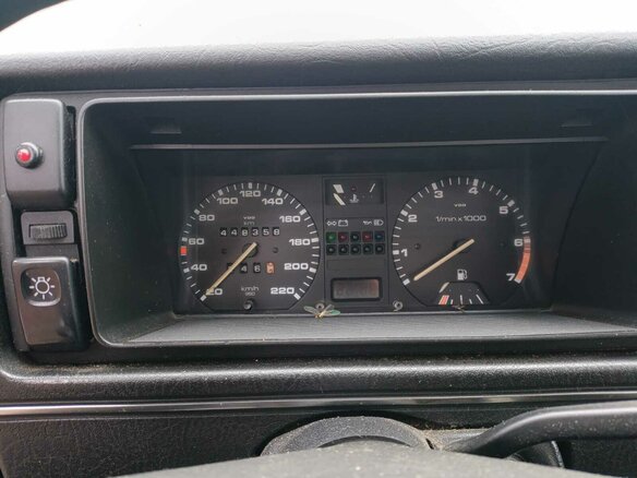 1987 Volkswagen Jetta II, серебристый, 80000 рублей - вид 17
