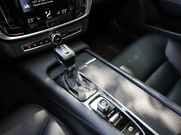 2018 Volvo V90 II, чёрный - вид 31