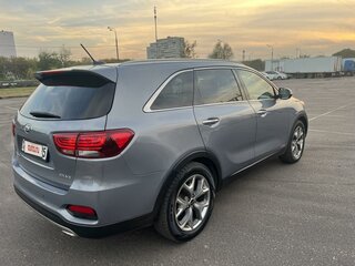 2020 Kia Sorento III Prime Рестайлинг, серый, 2500000 рублей, вид 5