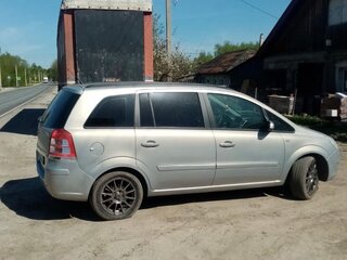 2008 Opel Zafira B, бежевый, 550000 рублей, вид 3
