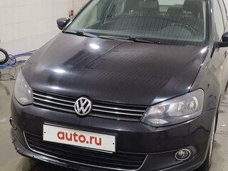 2015 Volkswagen Polo V Рестайлинг, чёрный, 1050000 рублей, вид 1
