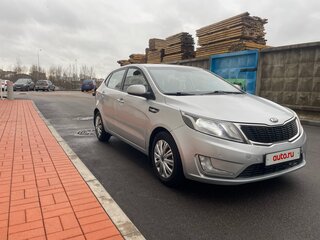 2014 Kia Rio III, серебристый, 950000 рублей, вид 2