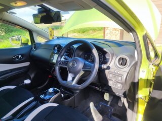 2017 Nissan Note e-Power II Рестайлинг, зелёный, 1389000 рублей, вид 5