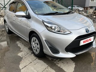 2019 Toyota Aqua I Рестайлинг 2, серый, 1450000 рублей, вид 2