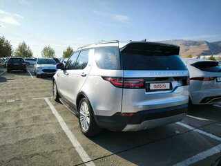 2017 Land Rover Discovery V, серебристый, 2800000 рублей, вид 5