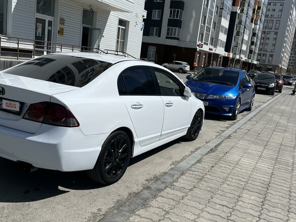 2007 Honda Civic VIII, белый, 820000 рублей - вид 3