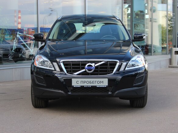 2013 Volvo XC60 I, чёрный - вид 1