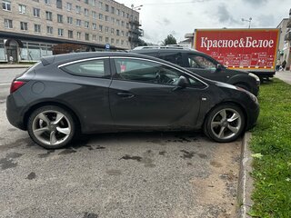2012 Opel Astra GTC J Рестайлинг, чёрный, 900000 рублей, вид 2