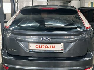 2010 Ford Focus II Рестайлинг, серый, 720000 рублей, вид 3