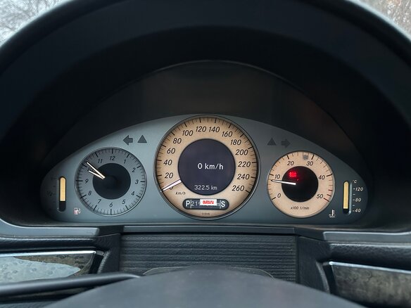 2003 Mercedes-Benz E-Класс 270 III (W211, S211), белый, 690000 рублей - вид 20