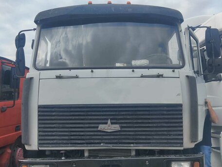 2001 МАЗ 64220, серебристый, 720000 рублей, вид 2