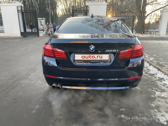 2012 BMW 5 серии 528i xDrive VI (F10/F11/F07), синий - вид 2