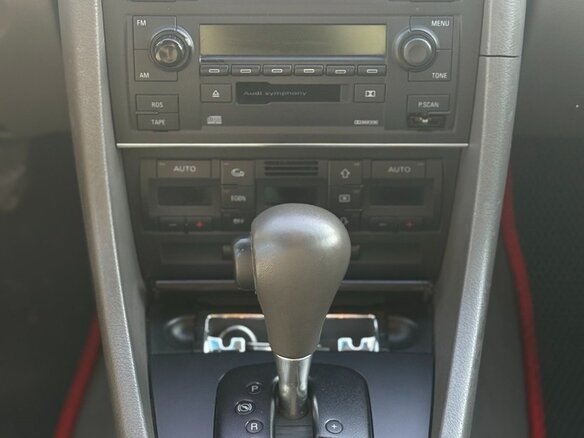 2002 Audi A4 II (B6), чёрный, 500000 рублей - вид 8