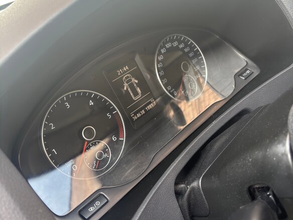 2012 Volkswagen Caravelle T5 Рестайлинг, серебристый, 1849000 рублей - вид 9