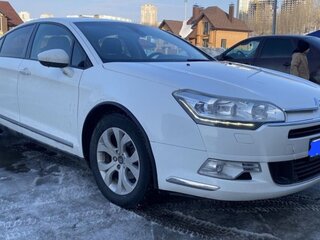 2012 Citroen C5 II, белый, 650000 рублей, вид 2