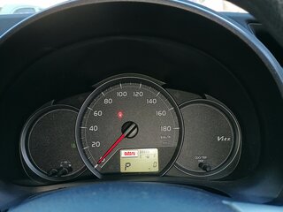 2013 Toyota Vitz III (XP130), жёлтый, 860000 рублей, вид 5