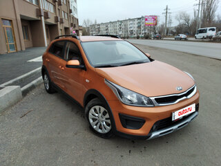 2018 Kia Rio IV (Global market), оранжевый, 1240000 рублей, вид 2