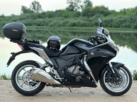 2011 Honda VFR 1200, чёрный, 880000 рублей, вид 1