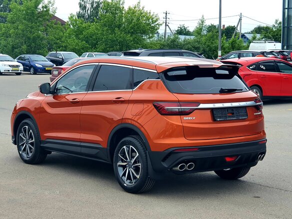 2021 Geely Coolray I, оранжевый - вид 3