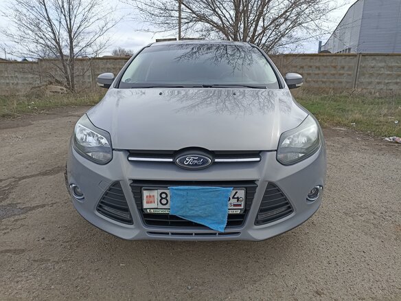 2011 Ford Focus III, серый, 955000 рублей - вид 1