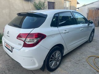 2012 Citroen C4 II, белый, 700000 рублей, вид 4