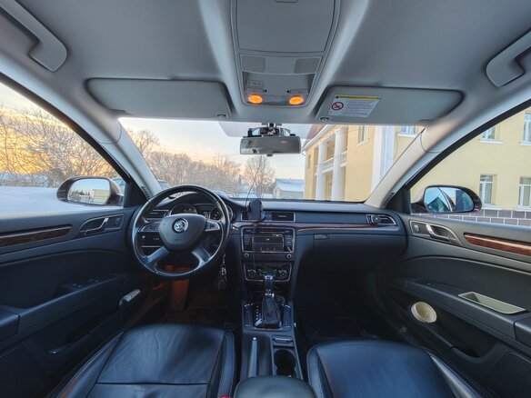 2014 Skoda Superb DSG II Рестайлинг, пурпурный, 1359000 рублей - вид 36
