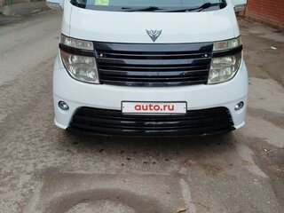 2003 Nissan Elgrand II (E51), белый, 1050000 рублей, вид 1