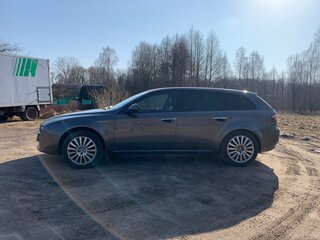 2007 Alfa Romeo 159, серый, 850000 рублей, вид 4