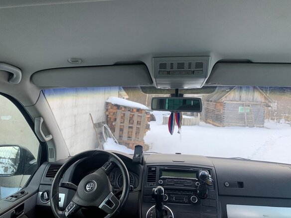 2010 Volkswagen Multivan T5 Рестайлинг, чёрный, 2500000 рублей - вид 8