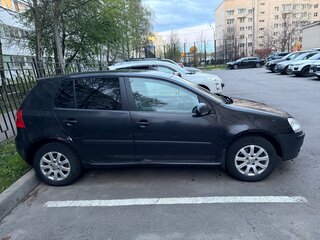 2004 Volkswagen Golf V, чёрный, 550000 рублей, вид 3