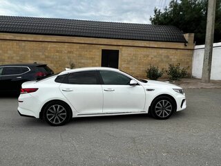 2018 Kia Optima IV, белый, 1650000 рублей, вид 3