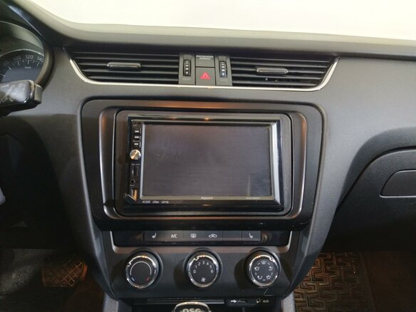 2013 Skoda Octavia III (A7), серебристый - вид 14
