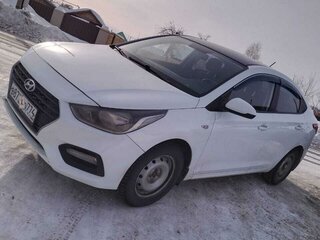2018 Hyundai Solaris II, белый, 1300000 рублей, вид 1