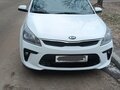 2019 Kia Rio IV, белый, 1450000 рублей - вид 1