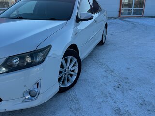 2013 Toyota Camry Japan Market VII (XV50), белый, 1400000 рублей, вид 1