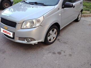 2010 Chevrolet Aveo I Рестайлинг, серебристый, 305000 рублей, вид 1