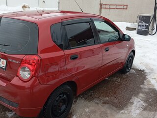 2010 Chevrolet Aveo I Рестайлинг, красный, 500000 рублей, вид 4