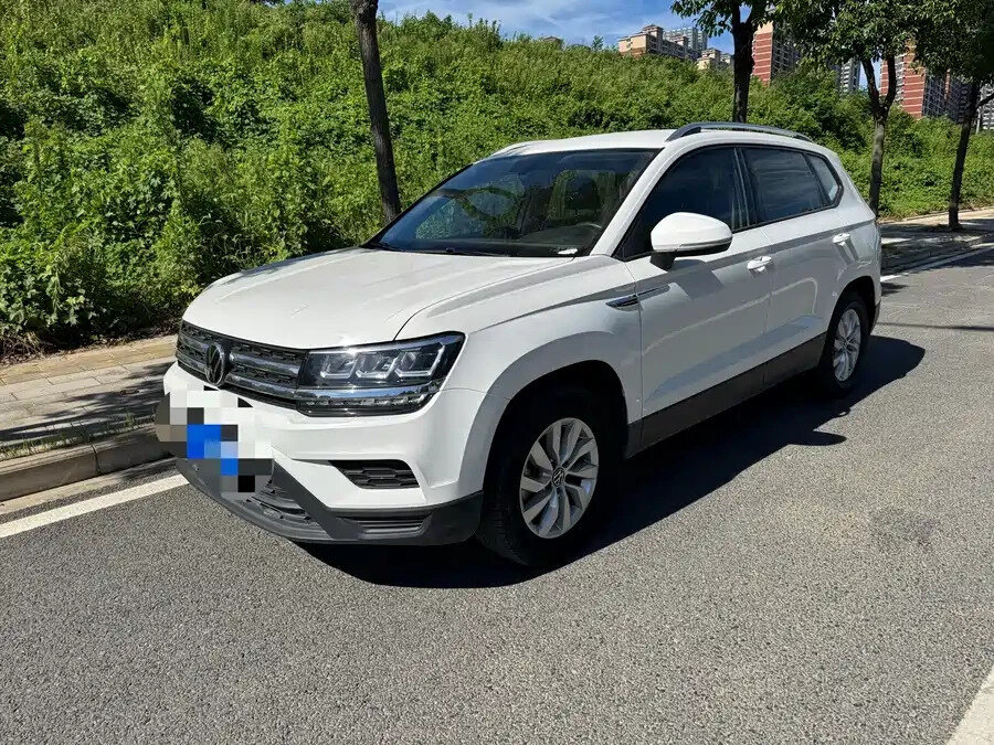 Открыть фотографии: Volkswagen Tharu I