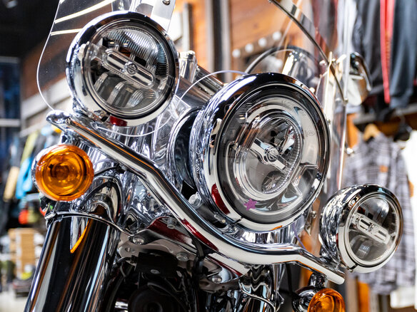 2023 Harley-Davidson Heritage, красный - вид 20