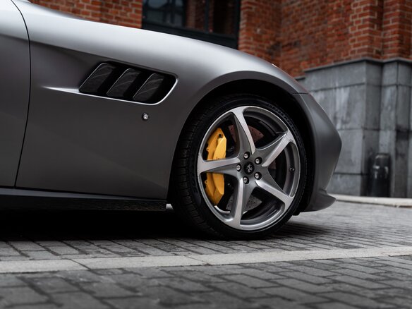 2017 Ferrari GTC4Lusso, серый, 23000000 рублей - вид 8