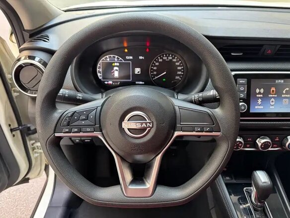 2023 Nissan Kicks I Рестайлинг, белый, 1400000 рублей - вид 6