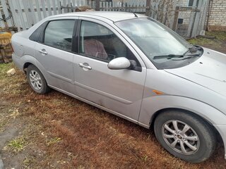 2004 Ford Focus I Рестайлинг, серебристый, 300000 рублей, вид 3