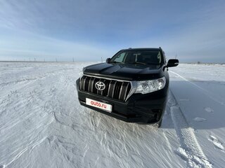 2020 Toyota Land Cruiser Prado 150 Series Рестайлинг 2, чёрный, 5050000 рублей, вид 1