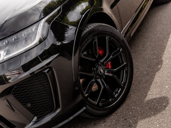 2021 Land Rover Range Rover Sport SVR II Рестайлинг, чёрный, 7350000 рублей - вид 13