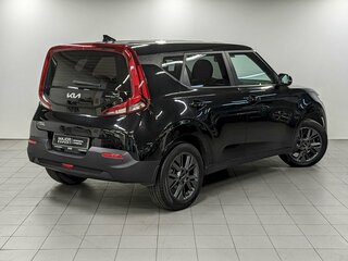 2021 Kia Soul III, чёрный, 1840000 рублей, вид 5